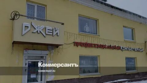 Космонавтов 82