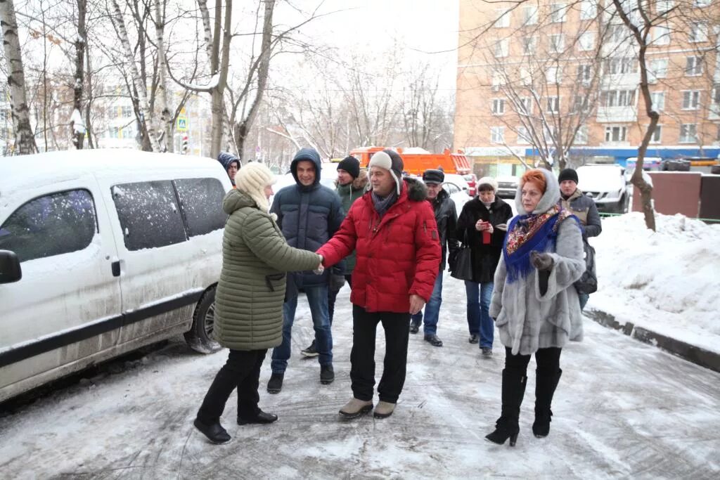 ГБУ города Москвы "Жилищник Лосиноостровского района. Депутат Лосиноостровского района. Обход территории главы управы Алексеевского района. Лосиноостровский район жители.