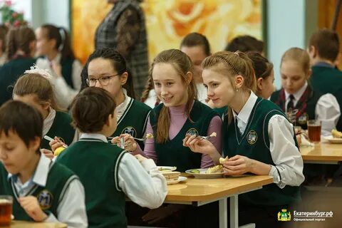 Посвятила жизнь школе