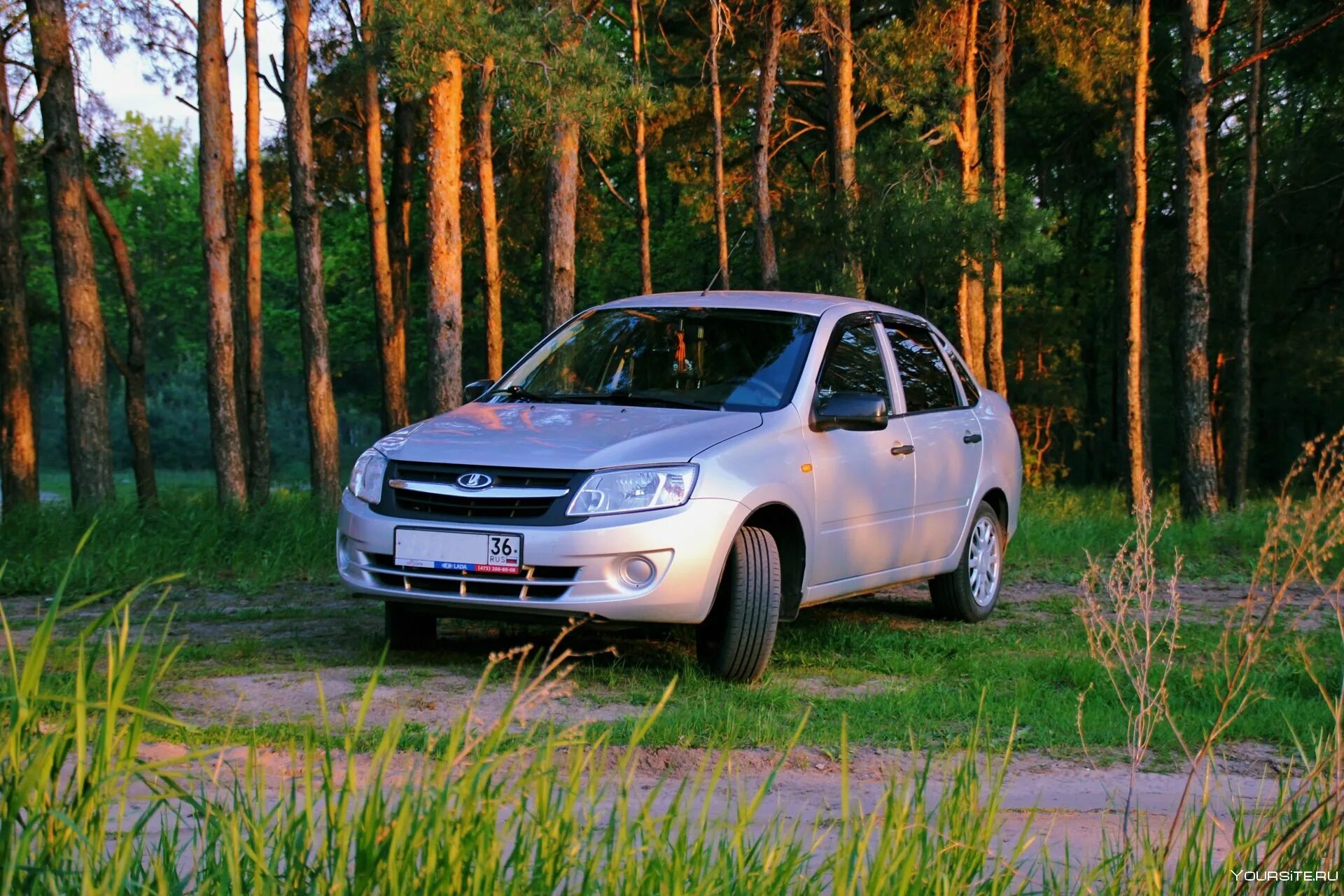 Машина гранта фото. Лада Гранта 2007. Lada Granta 1. Лада Гранта 2014. Лада Гранта 2008.