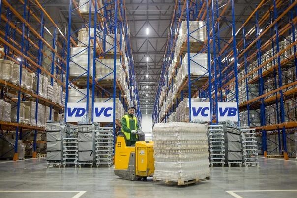 X5 retail group рц екатеринбург. Склад гулливер ульяновск. Работа склад рц. Склад 4. Распределительный склад пятерочка.