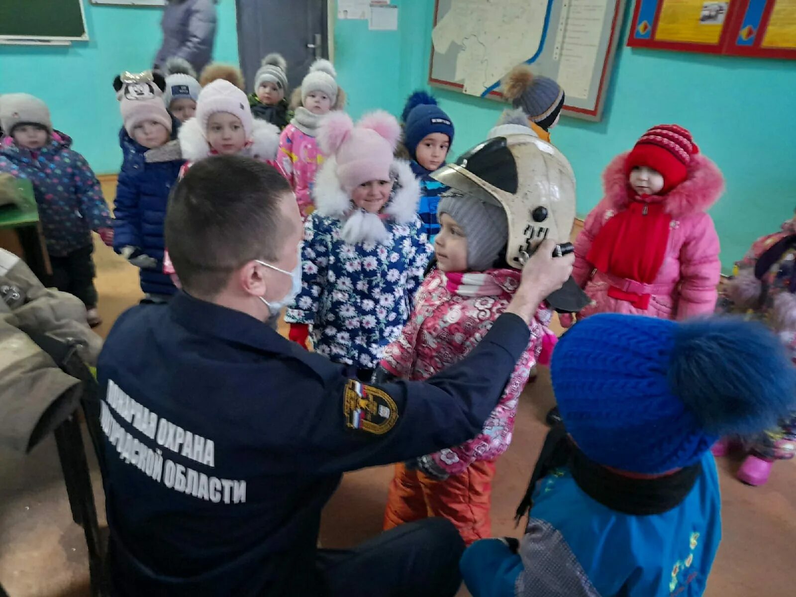 Гоку новгородской области. Пожарная часть Пестово Новгородской области. Детский сад Полянка Пестово Новгородской области. Пожарная часть Пролетарского района Новгородской области.