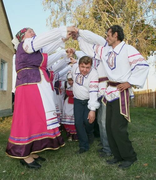 Аутентичный фольклорный коллектив. Народная кадриль Белоруссии. Белорусские этнографичные танцы. Белорусский танец Карапет.