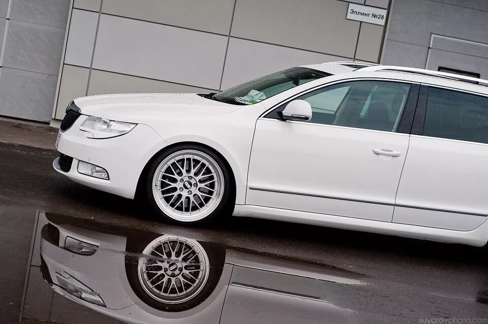 Диски на шкода суперб. Суперб 2 диски. диски шкода суперб 2. bbs skoda superb 2. skoda superb 2 r18.