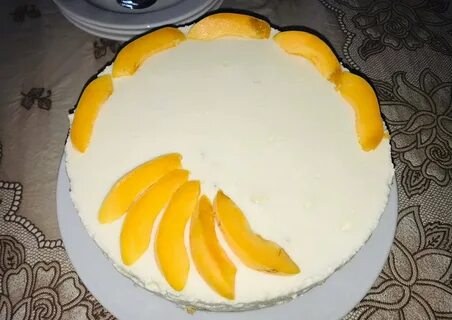 Торт сметанный с персиками
