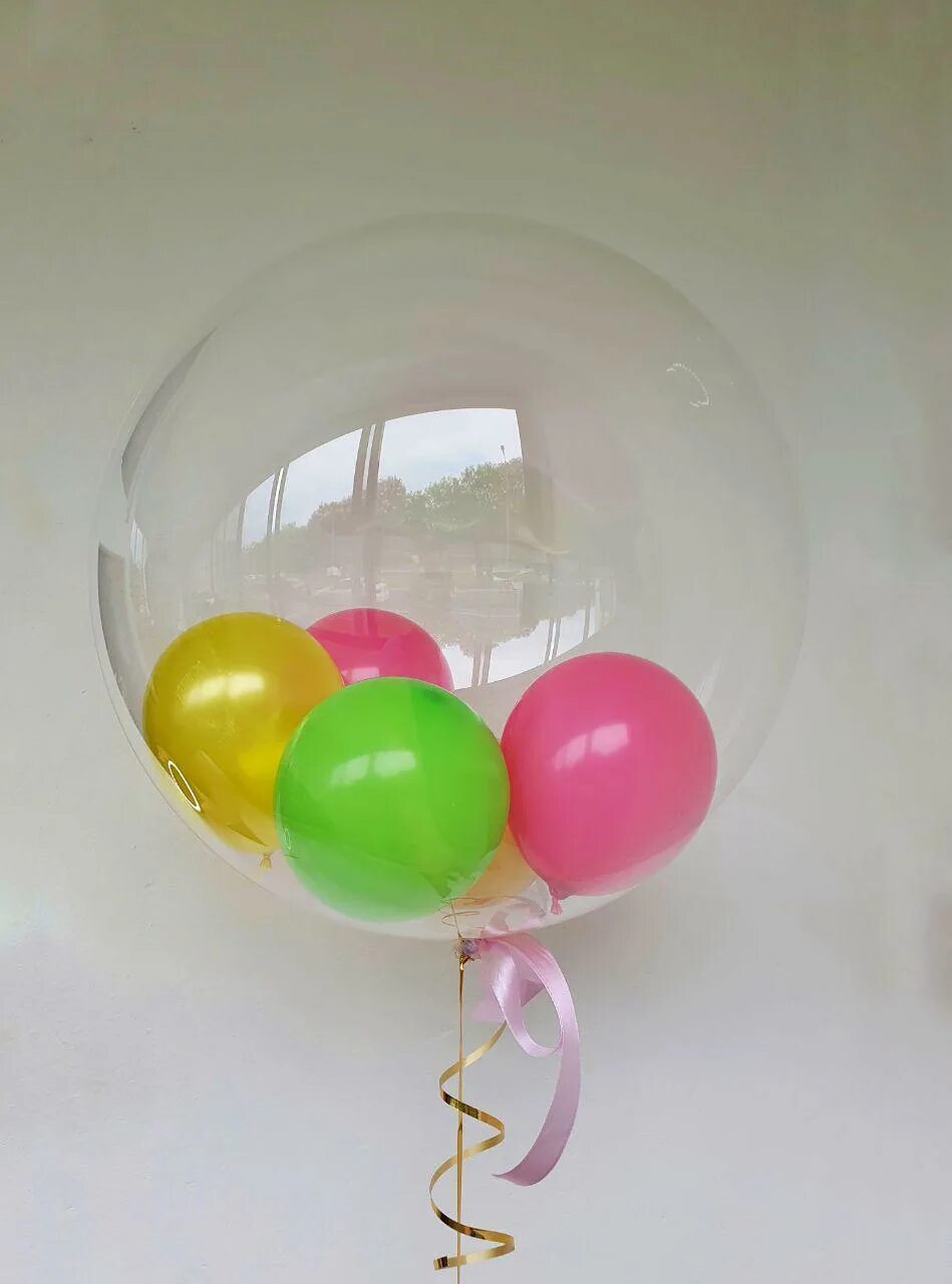 Шарик с шарами внутри. Шар Баблс с шариками внутри. Прозрачный шар с наполнением. Маленькие шары прозрачные. Большой шар прозрачный.