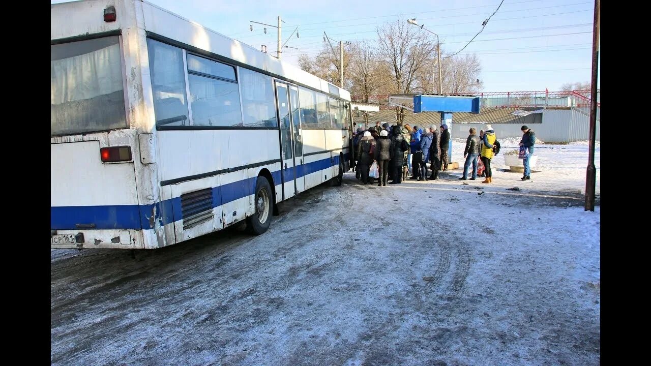 Автобус красный сулин 8. Фаэтон красный Сулин. Автобусы красный Сулин. Автовокзал красный Сулин. Автобусы в Красном Сулине.