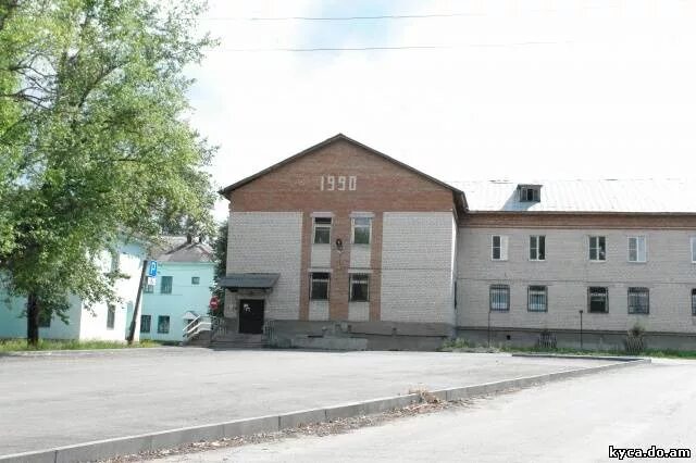 Г куса челябинская область. Магнитка кусинский район больница. Врачи куса поликлиника. Кусинская районная больница. Гор больница куса индустриальная 77.