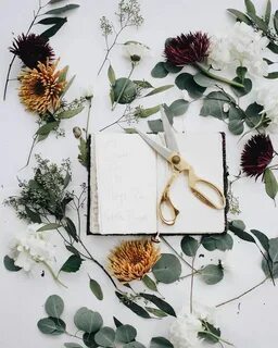 Lay flowers