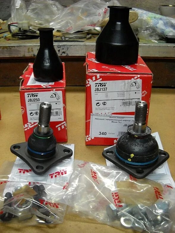 Trw jbj. Trw jbj775 опора шаровая. опора шаровая trw jbj1091. trw jbj749 шаровая опора. trw jbj1158 шаровая опора l.