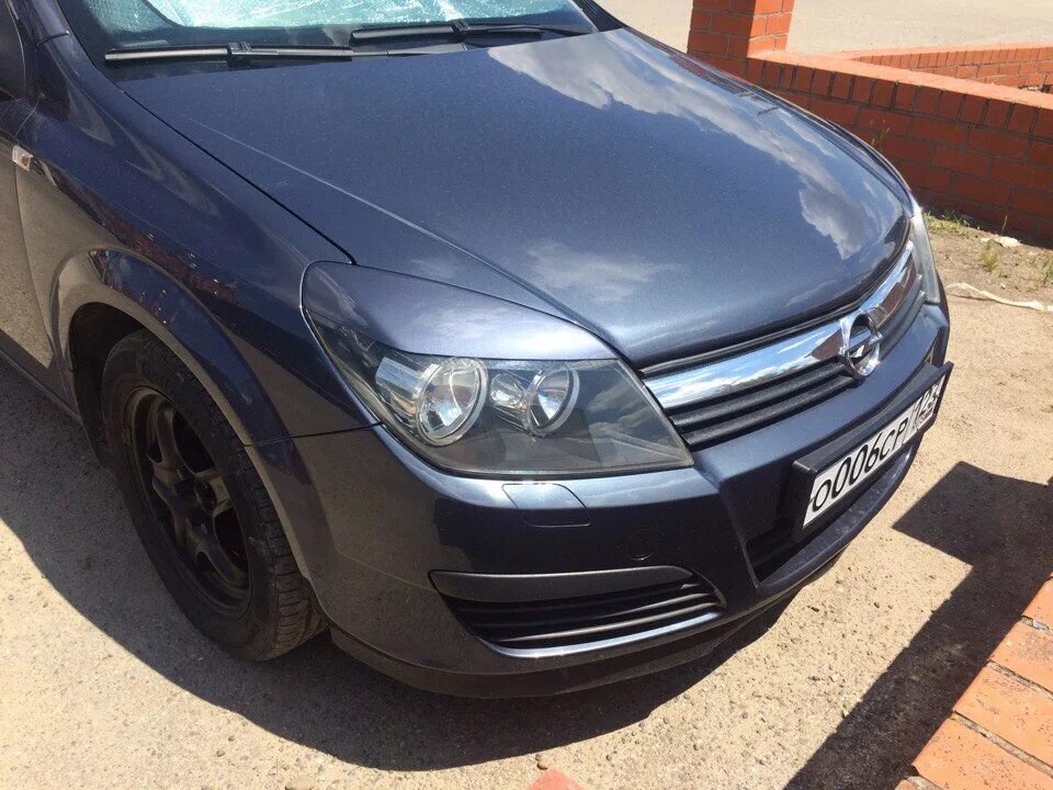 Реснички опель. Opel astra h реснички. Opel astra h реснички. Opel astra h реснички. Реснички на фары opel astra h.