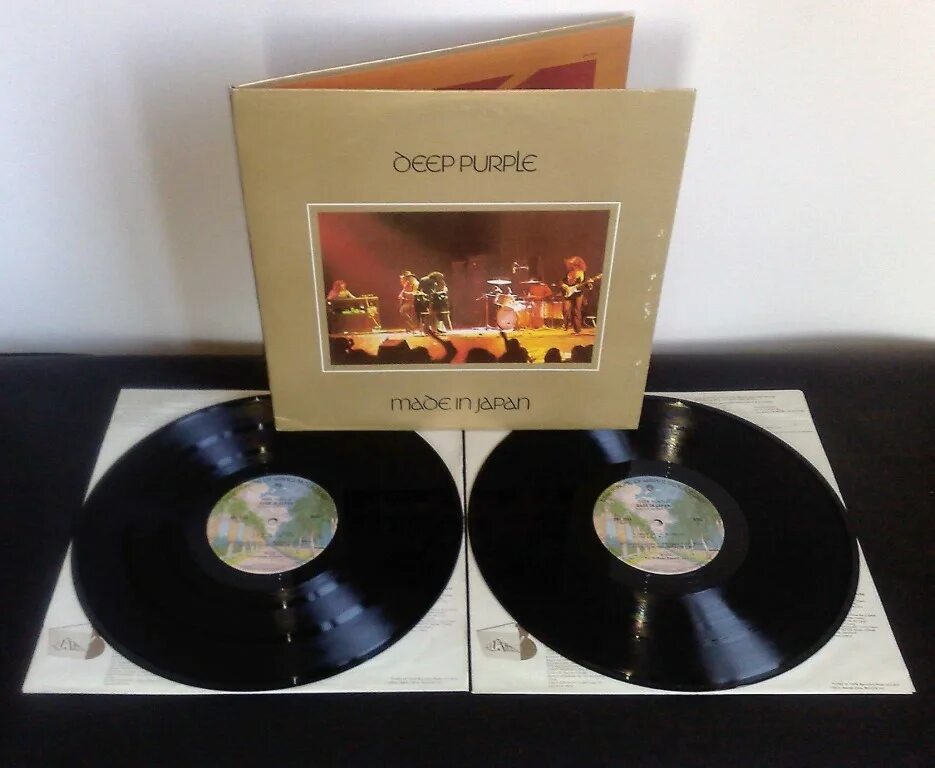 Deep purple made in japan 1972 обложки альбома. Виниловая пластинка deep purple, made in japan. Дип перпл мэйд ин джапан. Deep purple made in japan 1972. «сделано в японии» deep purple.