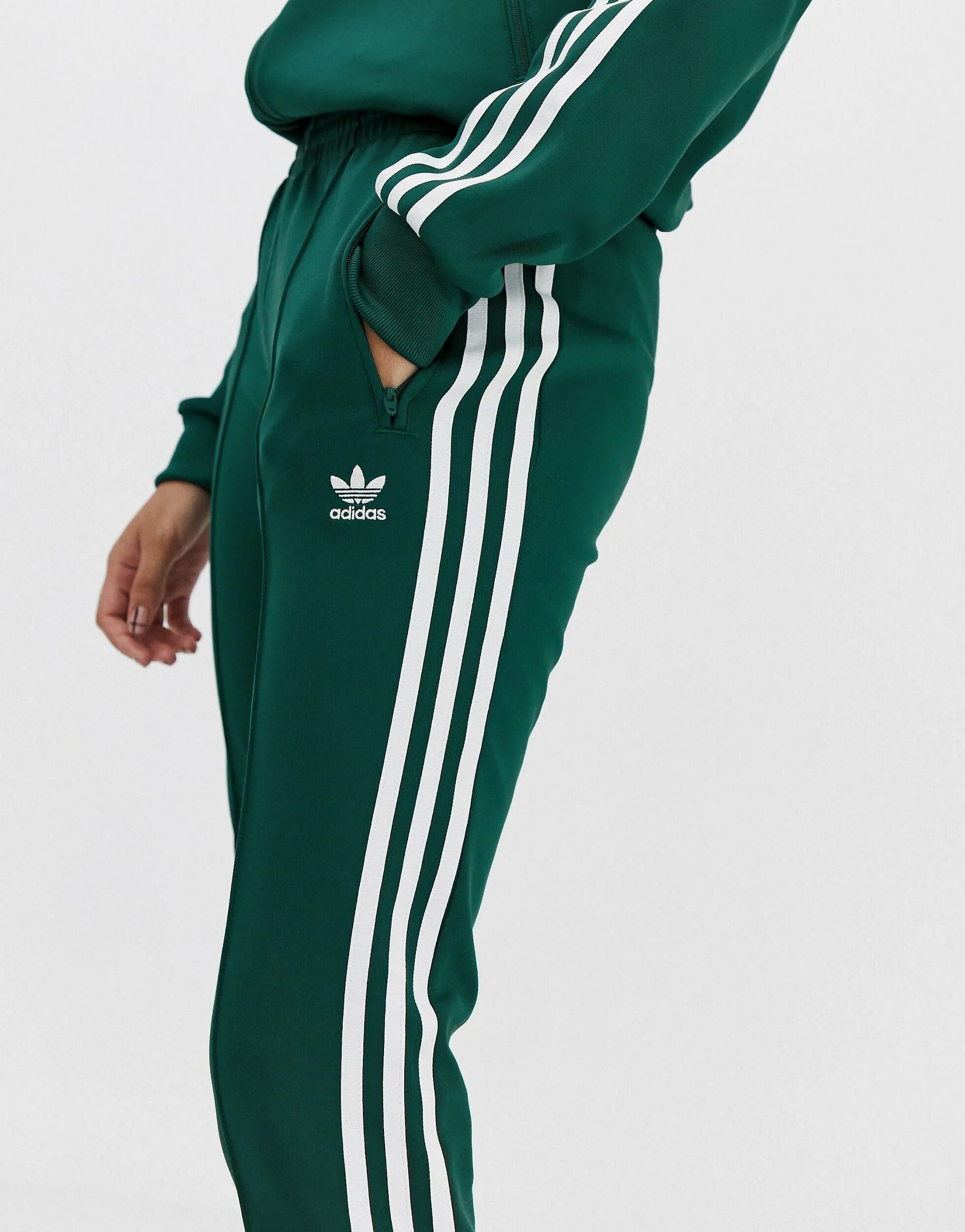 Adidas Originals adicolor three Stripe. Брюки adidas Originals adicolor. Adidas Originals adicolor штаны. Адидас 3 Stripes Green штаны. Купить зеленый адидас