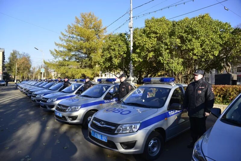 Машина в тверской купить. Автопарк. Автопарк МВД. Машины полиции в Твери. Автомобили полиция Тверской области.