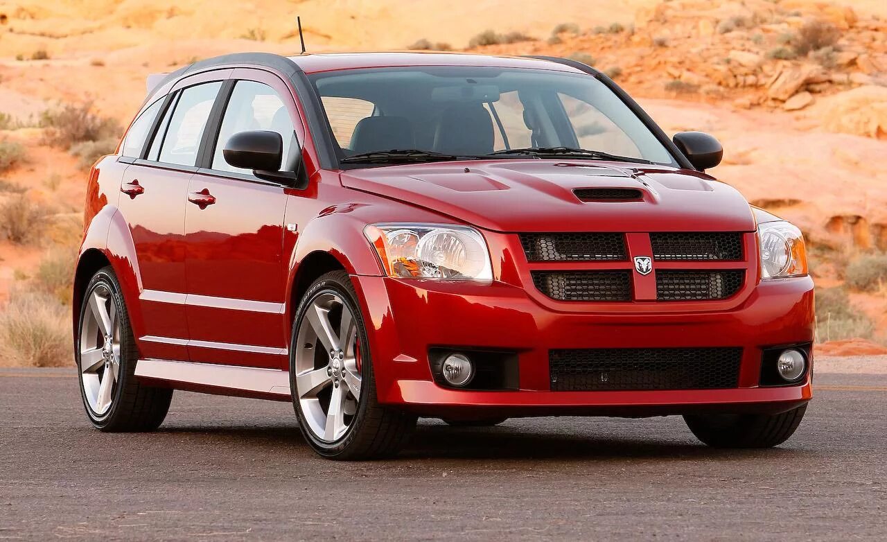 Купить додж в московской области. Додж Калибер. Додж Калибер 2.4 СРТ. Dodge Caliber 2002. Додж Калибр srt4.