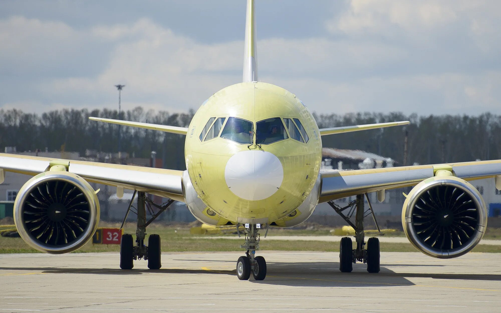 Видом 21. МС-21 вид спереди. С-21 самолет. МС 21 300 вид спереди. Самолеты 21 века.