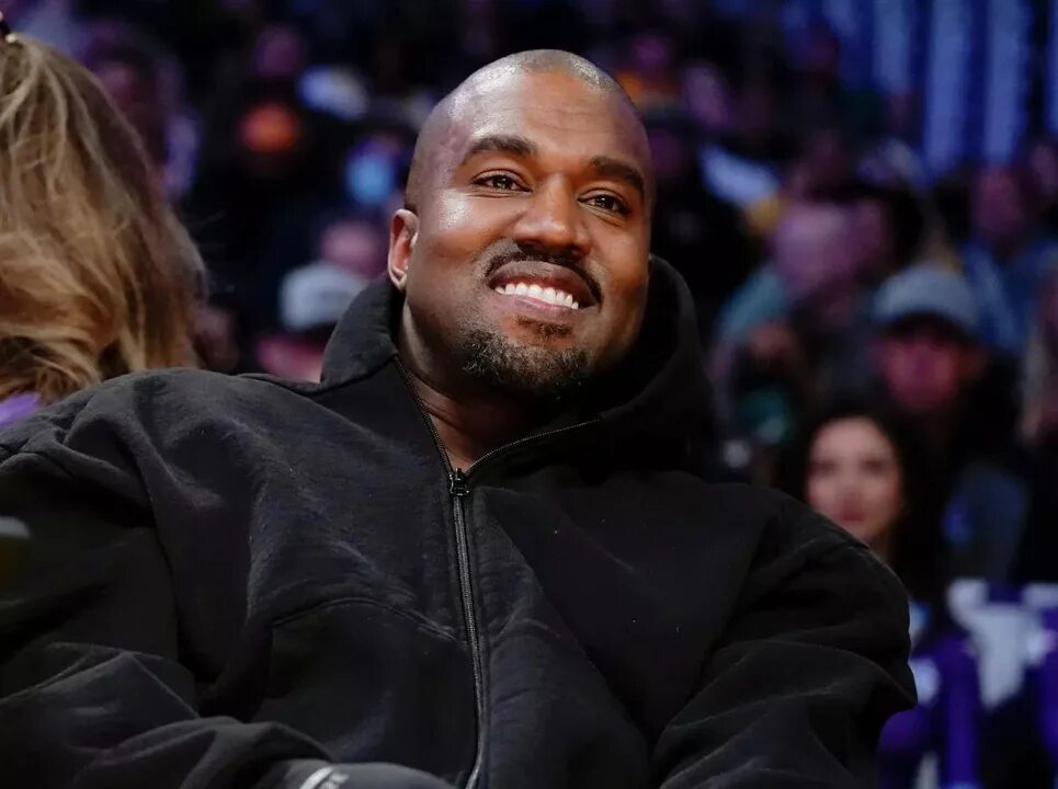 Kanye west kanye west. Канье уэст на английском. Гоша рубчинский и канье уэст. Канье. Ане вест.