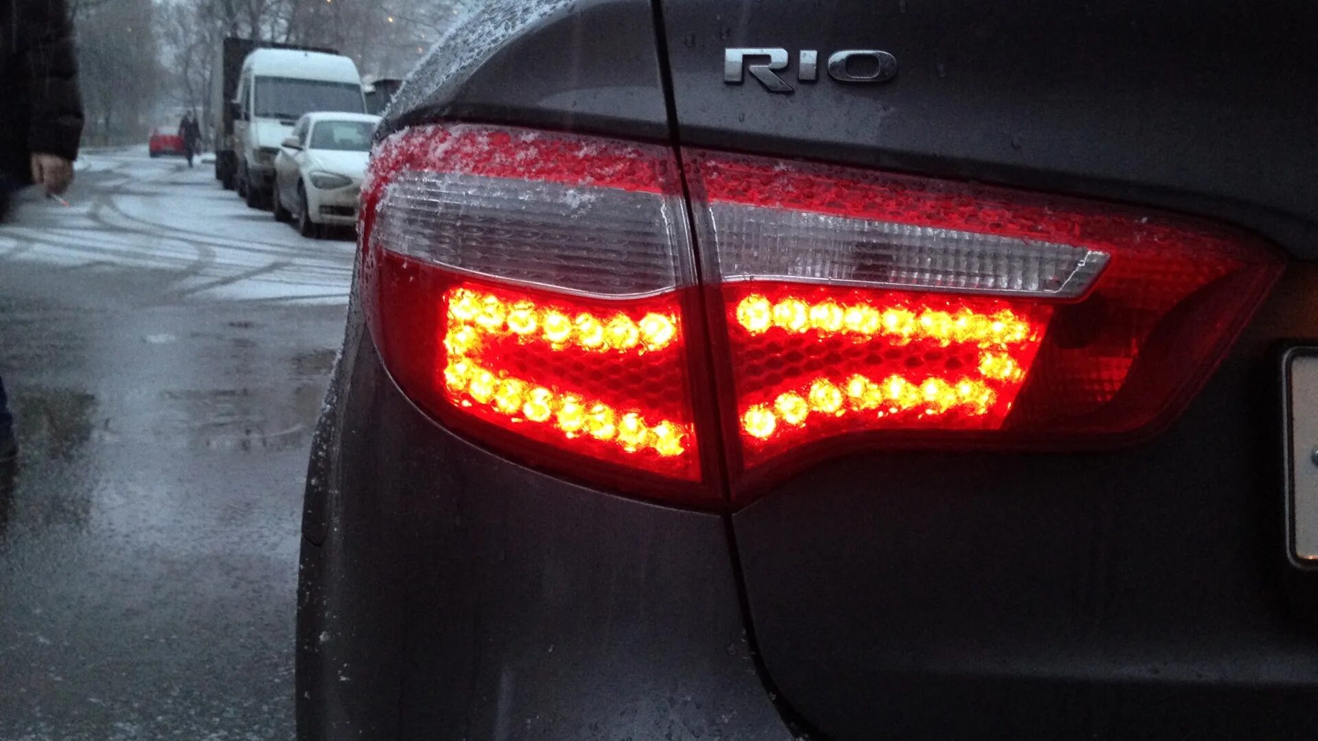 Рио 3 задние фары. Led оптика Kia Rio 3. Kia Rio 3 диодная оптика. Кия Рио 3 светодиодные фонари. Светодиодные фонари Киа Рио 2021.