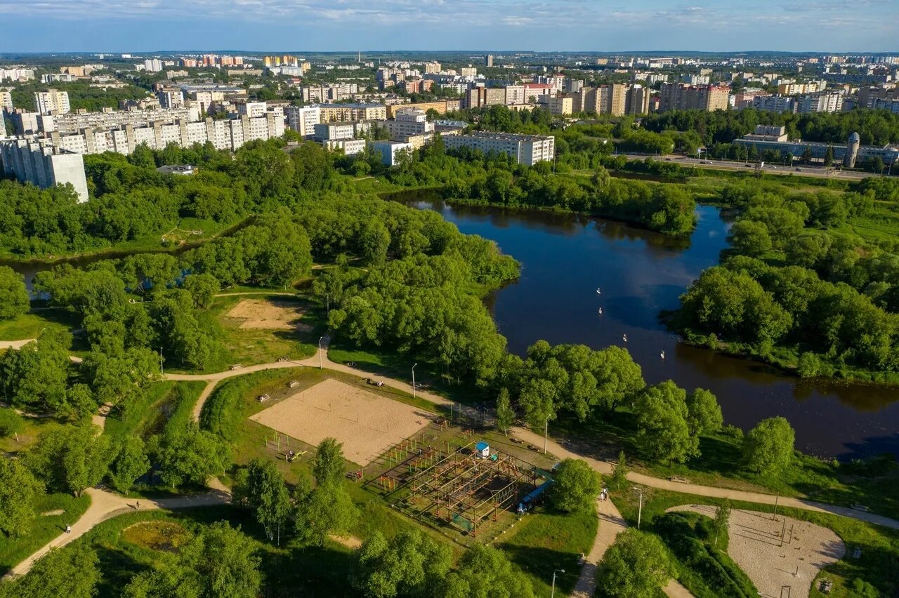 Тверь большие. Парк Тьмака Тверь. Тверской ландшафтный парк «Тьмака». Набережная реки Тьмаки Тверь. Парк на реке Тьмака Тверь.