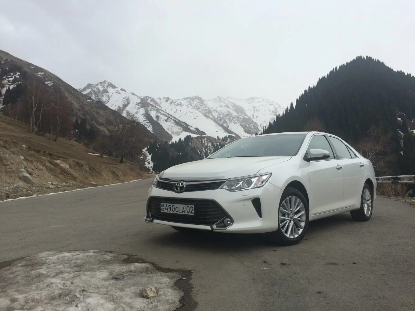 Сиберия камри. Toyota Camry 55. Камри 55 белая. Тойота Камри 55 белая. Camry 55 белая.