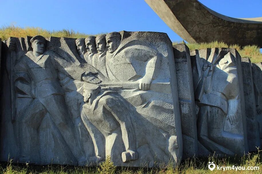 Мемориальный комплекс эльтиген. Эльтигенский десант. Музей истории эльтигенского десанта керчь. Эльтиген огненная земля керчь. Музей эльтигенского десанта керчь.