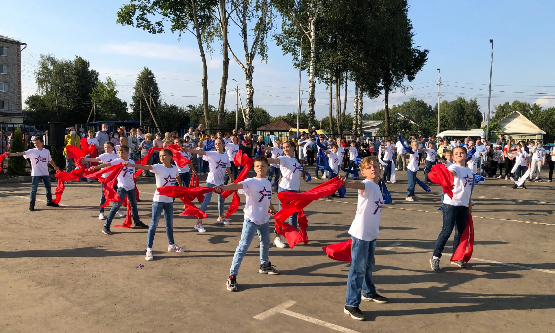 Стародуб школа 3. Погода на неделю в стародубе брянской обл. Погода на неделю в стародубе брянской обл. Брянск стародуб. Ветераны брянского динамо.