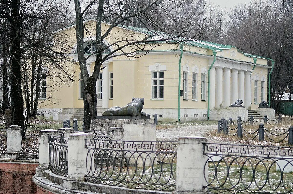 Что появилось в усадьбе при голицыных. Усадьба голицыных влахернское-кузьминки. усадьба голицыных в кузьминках. усадьба голицыных в кузьминках господский дом. усадьба кузьминки жилярди.
