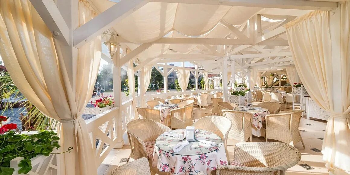 Alean doville. Alean family doville анапа. довиль отель spa 5 анапа. отель alean family resort spa doville 5 анапа. анапа отель довиль 5 звезд.