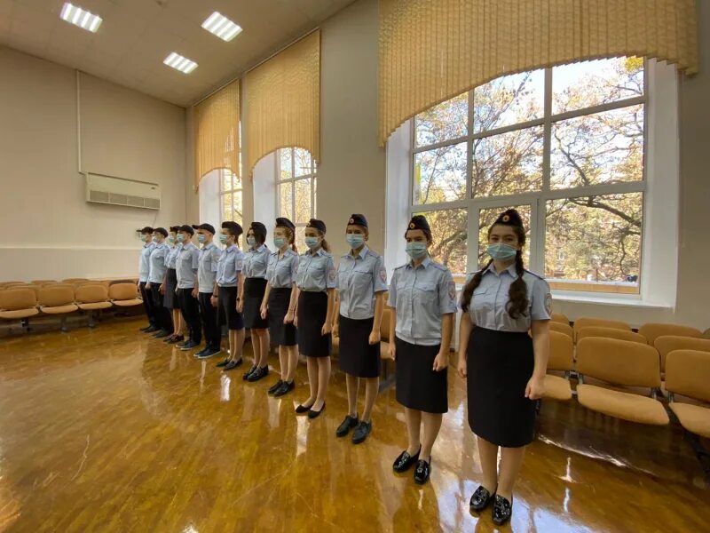 Гимназия 3 работа. Гимназия 3. 24 гимназии ставрополь кадеты. гимназия номер 3 ставрополь. гимназия 3 ставрополь внутри.