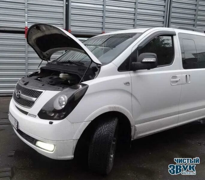 Хендай старекс капот. Hyundai h1 Grand Starex. Старекс h1 2007. Hyundai Grand Starex 2007. Капот Гранд Старекс.