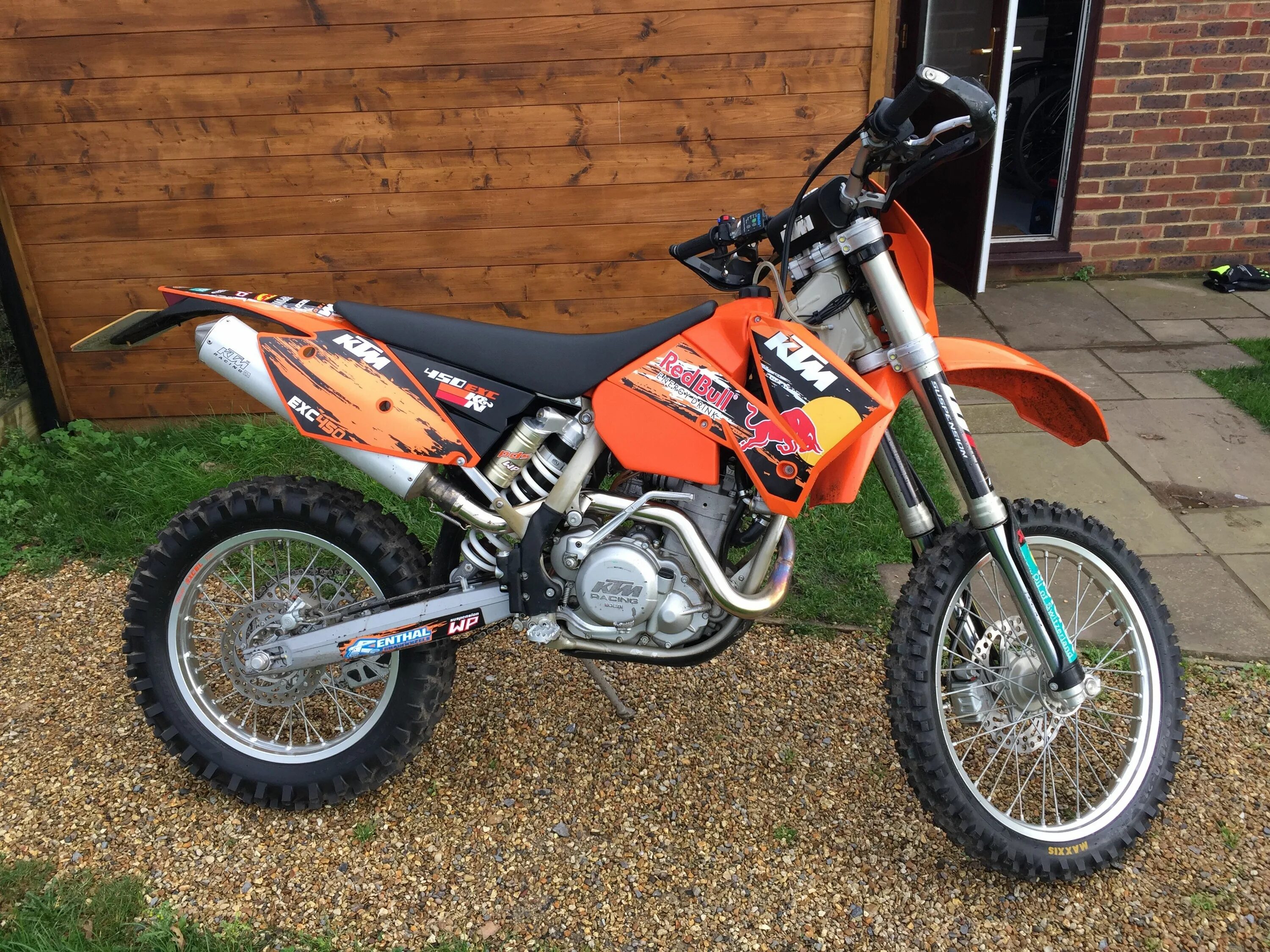 Пластик на ктм 250 exc 2002-2006. Переднее крыло ктм сх 85. Крыло ктм 85. Ktm sx exc. Ктм еxc 250 багажник.