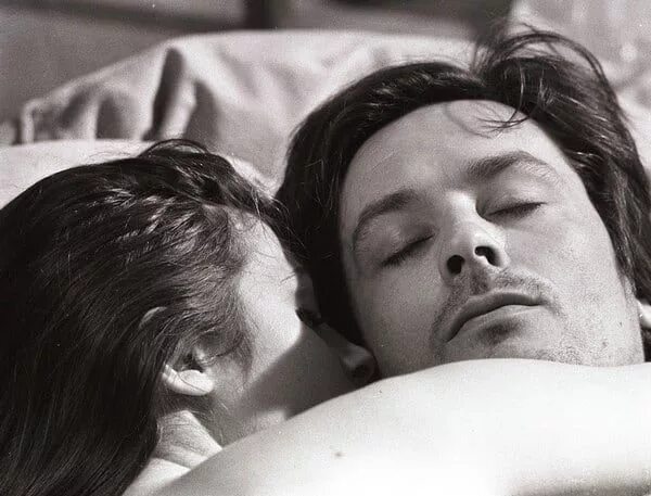Первая ночь покоя 1972. Первая ночь покоя фильм 1972. соня петровна и ален делон. соня петрова и ален делон. ален делон ночь.