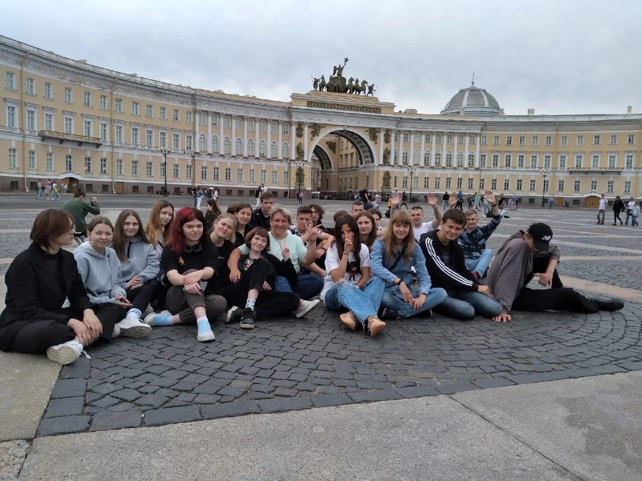 Колледжи спб после 9 класса с низким. Колледжи санкт-петербурга. колледжи в питере. санкт-петербург экскурсии. красивые колледжи спб.