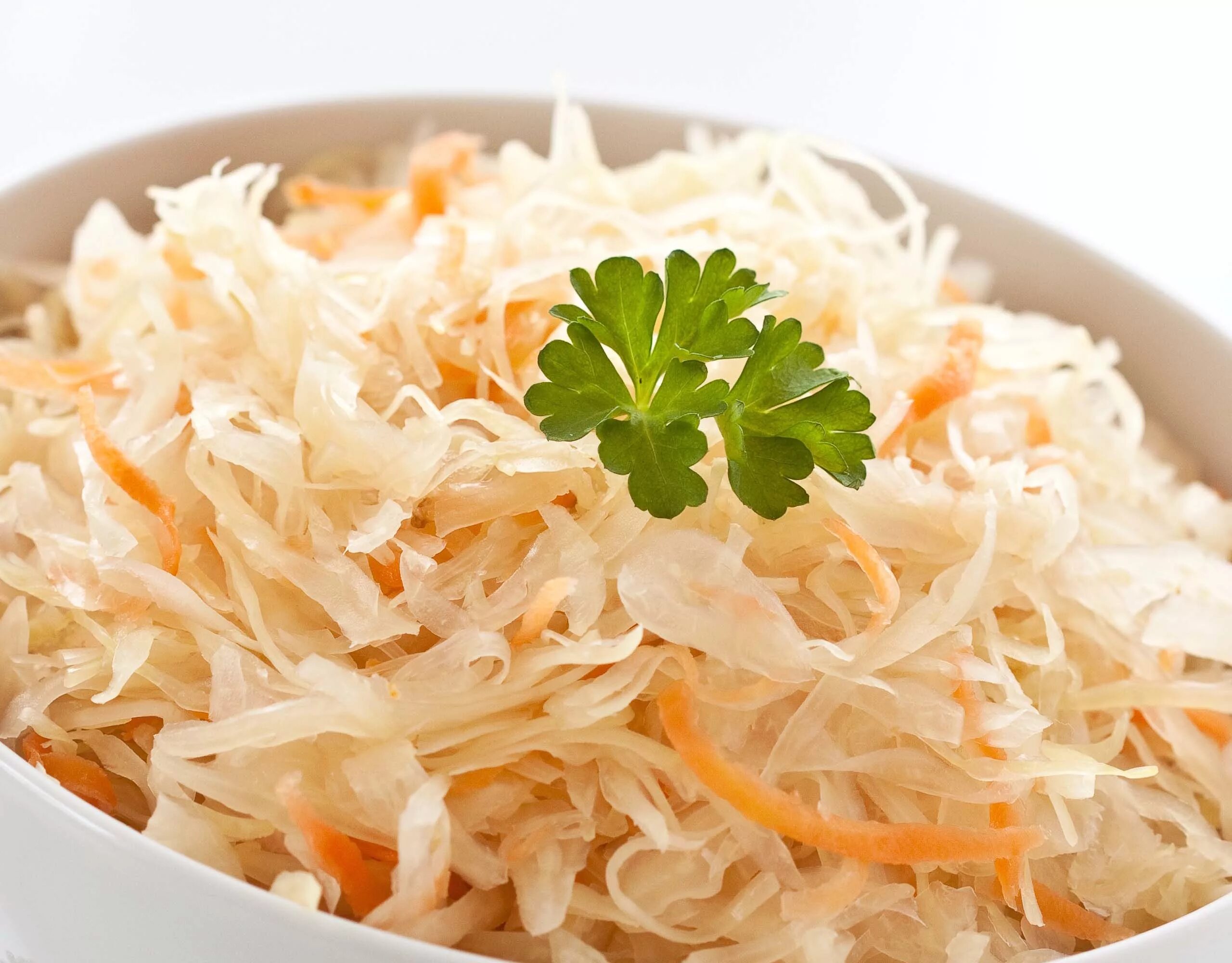 Капуста белокочанная квашеная. Sauerkraut – квашеная капуста.. Квашенная цельнокочанная капуста. Капуста квашеная с морковью. Вкусный рецепт салата из квашеной капусты