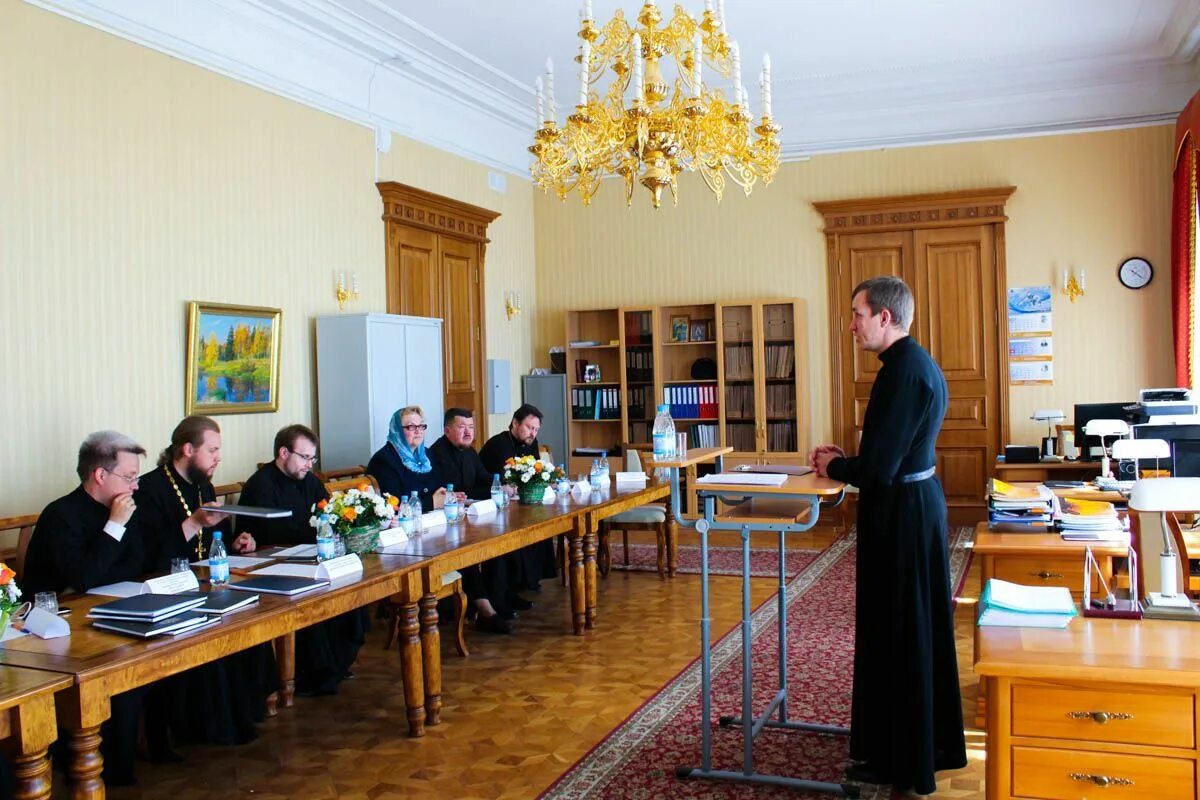 никита дмитриев нижегородская духовная семинария. екатеринодарское духовное училище. работа в духовных школах. сретенская духовная семинария русской православной церкви.