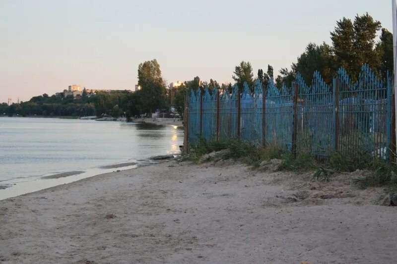 Береговых полосах общего пользования водных. Прибрежная полоса. Береговое ограждение. Береговая полоса водного объекта. Береговая полоса ограждение.