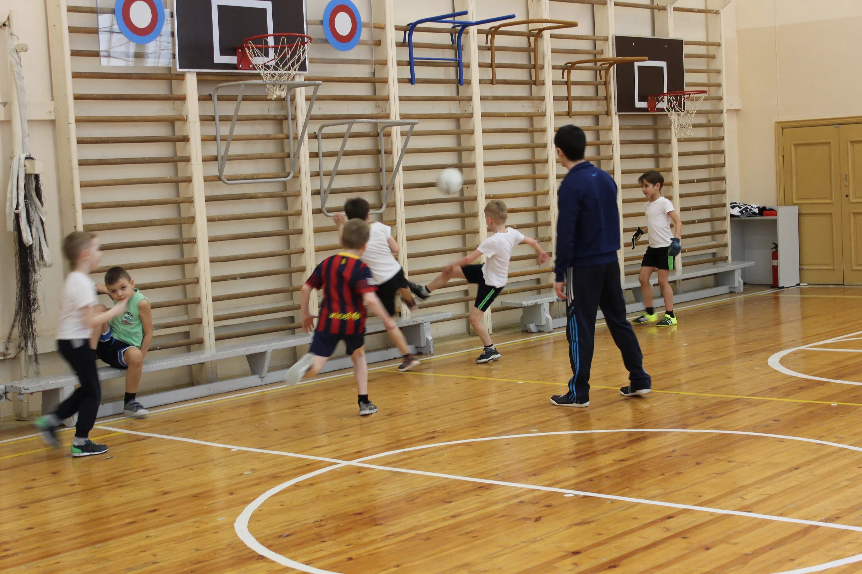 Школа 207 петербург. Школа 207 новосибирск. Школа 207 петербург. Школа 207 петербург. Школа 207 петербург.