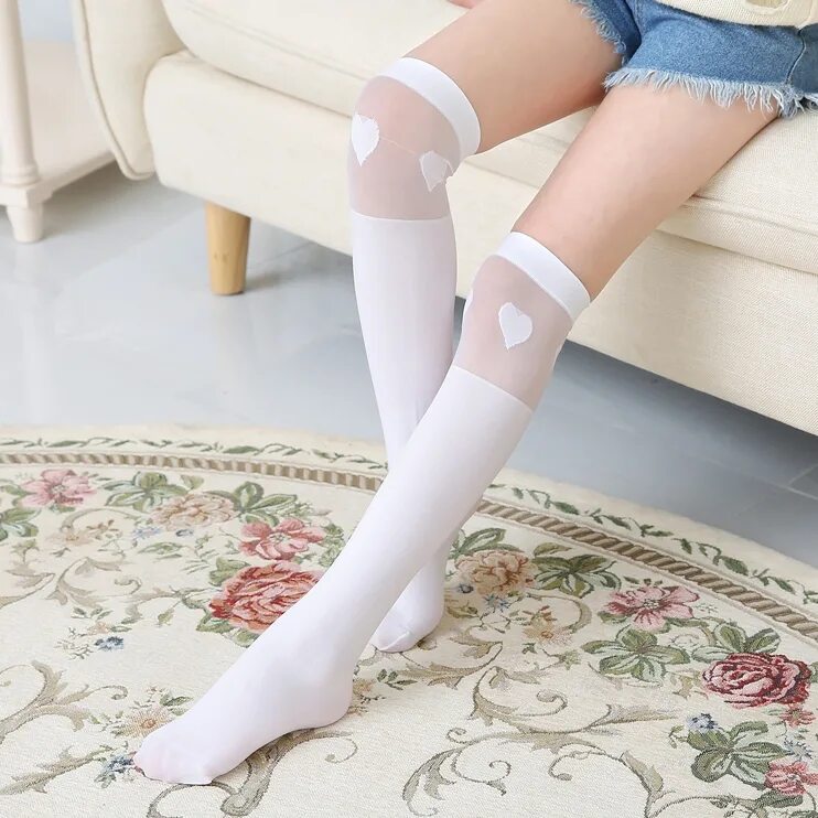 White socks girl. Гольфы детские. Гольфы для девочек. Капроновые гольфы для девочек. Гольфы детские, белый.