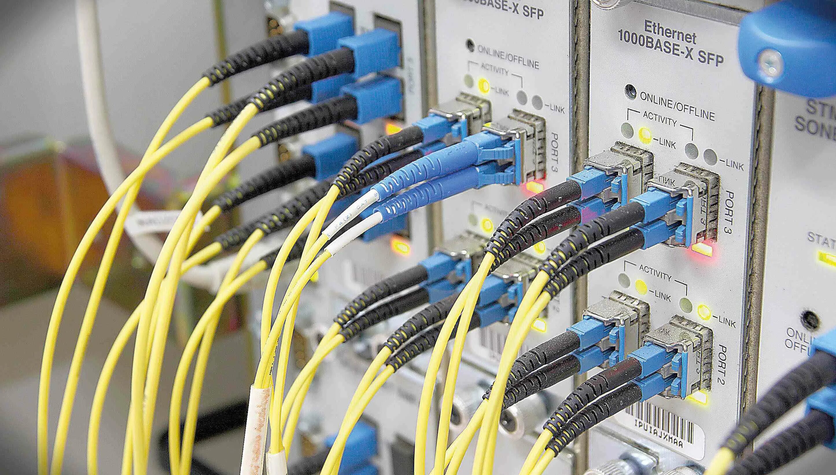 Картинка подключения. GPON ВОЛС. Оптический кабель ВОЛС. Оптоволоконный кабель Ростелеком. Высокоскоростной интернет оптоволокно.