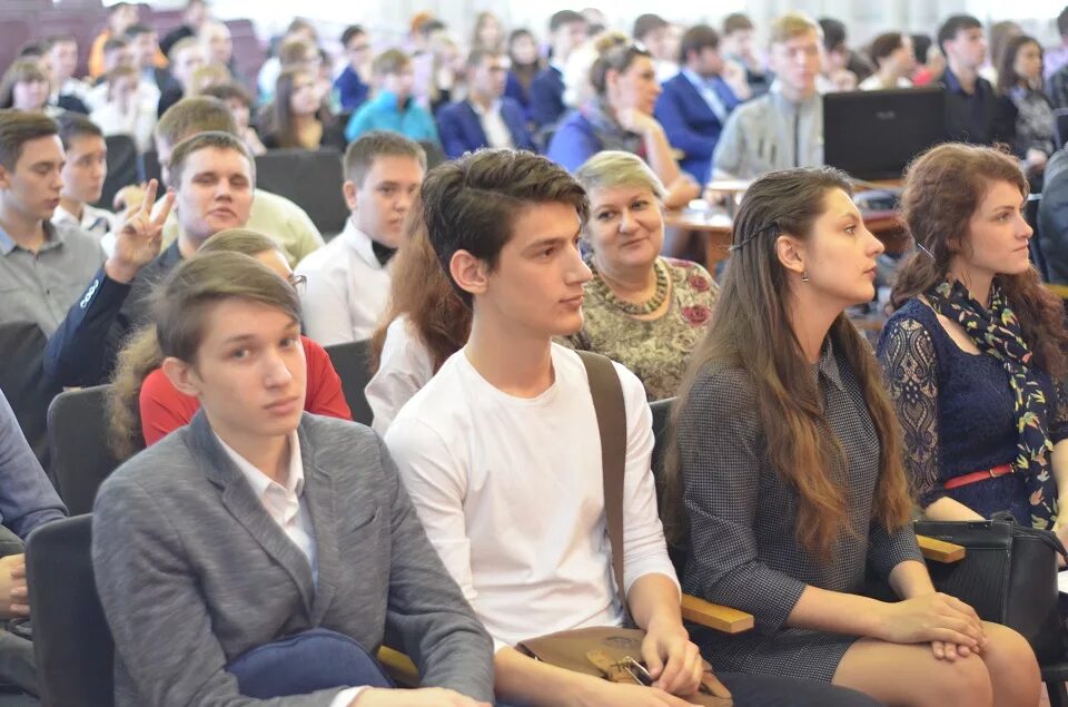 Нпк профессии. Слесарь ремонтник оборудования. Компьютерные системы и комплексы студенты. Нпк профессии. Нпк новотроицк.