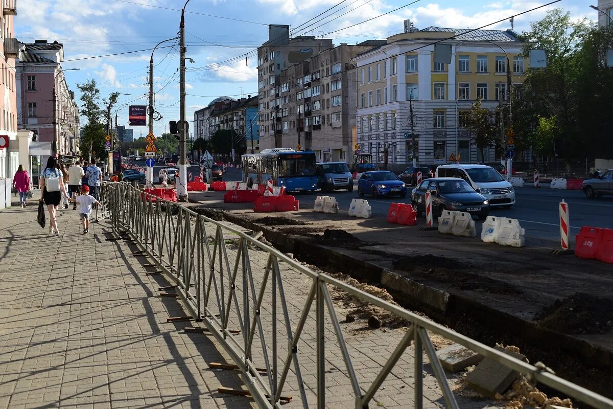 Твери ньюс. Тверской проспект Тверь. Тверской проспект 10 Тверь. Тверской проспект Тверь медиагруппа. Тверской проспект Тверь 80 годы.