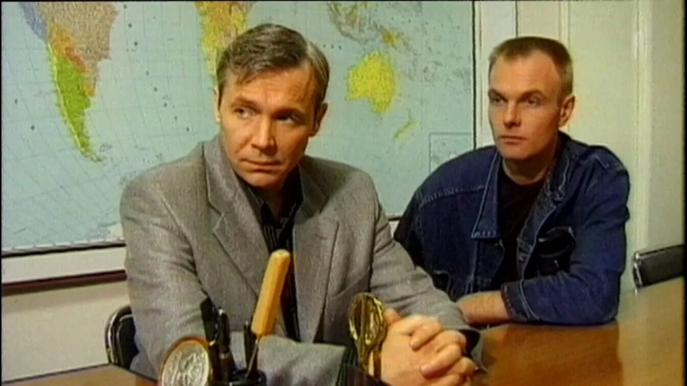 Глубокая сеть смертельное шоу. Крутые менты фильм 1998. крутые. смертельное шоу (1998). крутые смертельное шоу актеры и роли. криминальное шоу.