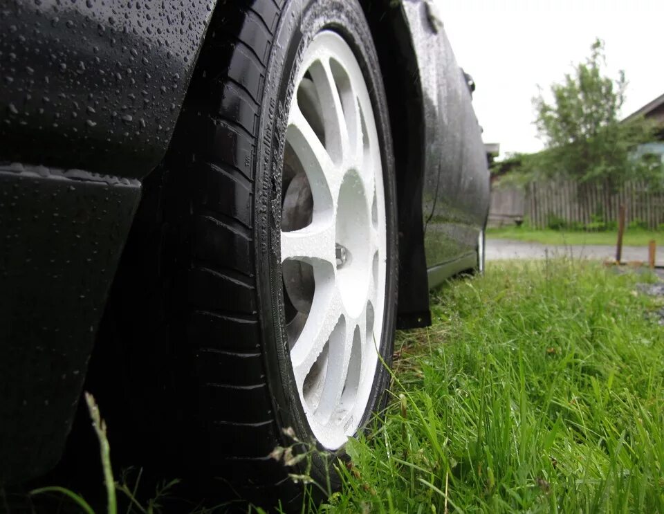 Какую резину на 15 диски. 205/50 r15. R15 фото. Слики r15 на ваз. Всмпо солярис р16.