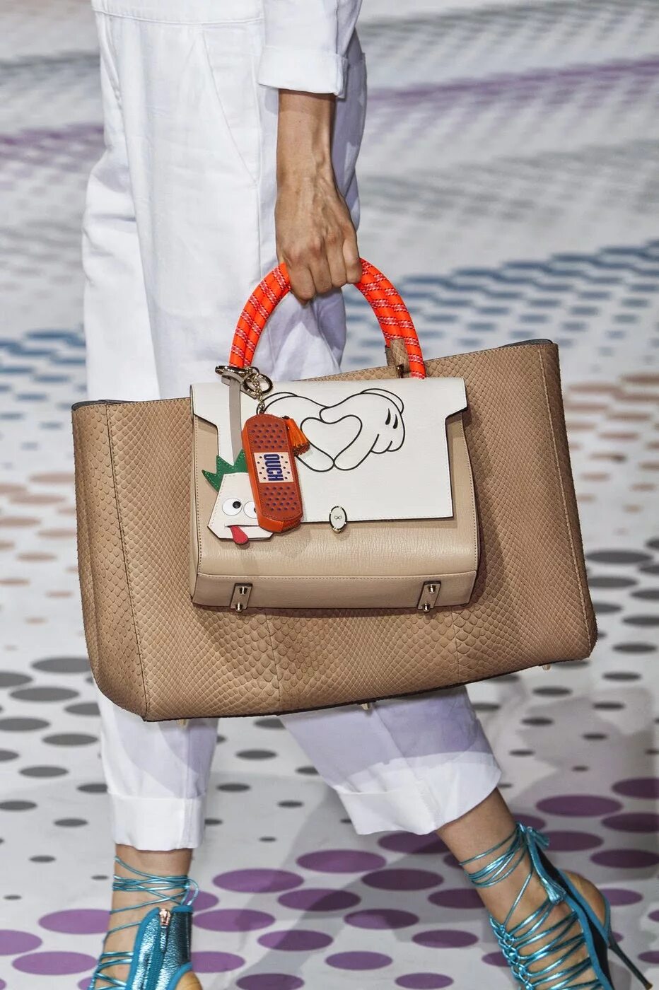 Anya Hindmarch сумки. Сумка Anya Hindmarch оригинал. Anya Hindmarch Wrigley. Show bags