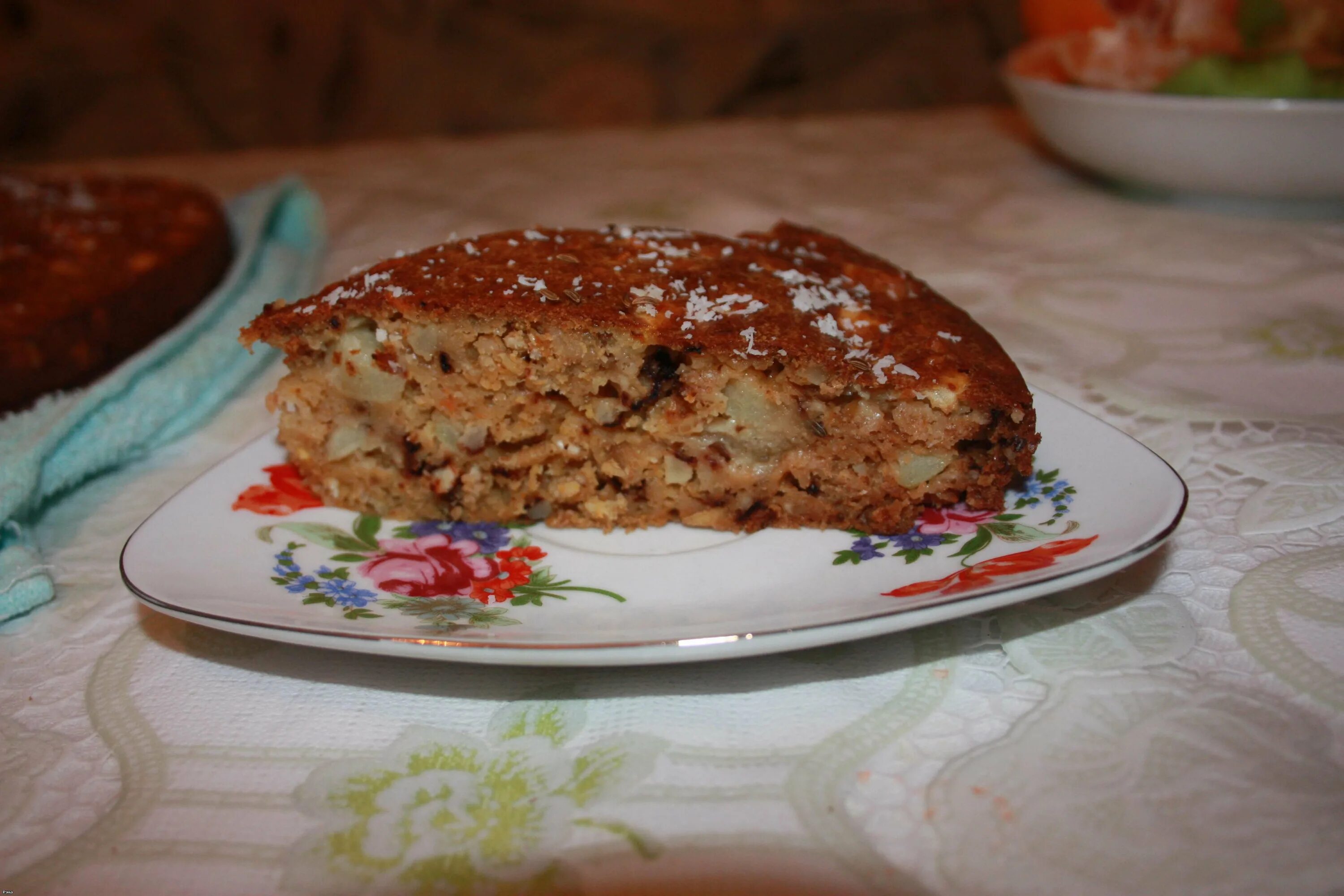 Пирог из овсянки. Пирог из овсяных хлопьев. Овсяный пирог на сковороде. Овсяный пирог на кефире. Пирог из овсяной муки