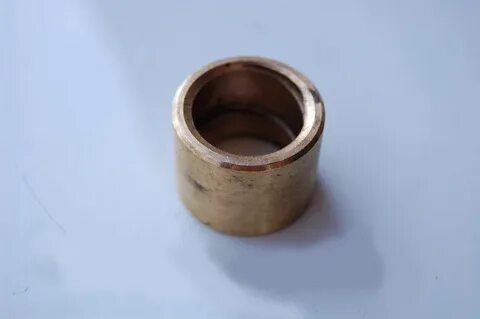 Втулка шкворня газель