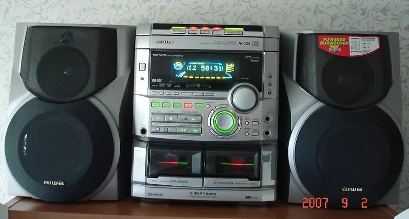 Aiwa модель. Музыкальный центр aiwa 3 cd. aiwa cx-ns32hr.. музыкальный центр aiwa 5.1. музыкальный центр aiwa 5 cd.