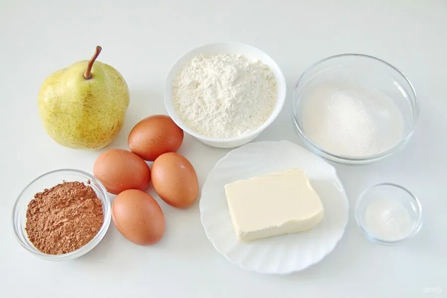 Продукты для приготовления панкейков. Яйца мука сахар. Молоко сахар мука яйцо разрыхлитель. Ингредиенты для кекса. Можно приготовить из двух яиц молока муки соду разрыхлителя.