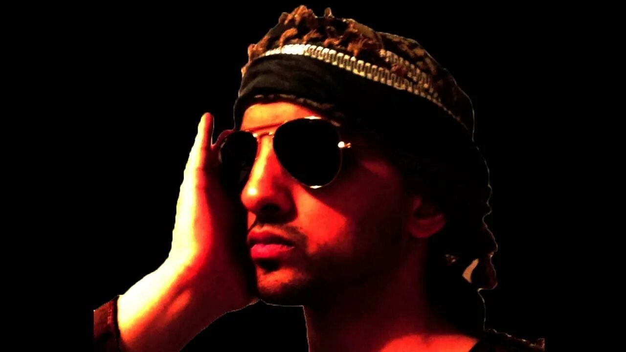 Шейх омар хишам. Сура ясин омар хишам. Омар хашим аль араби чтение корана. Омар хишам рукия. Омар хишам рукия.