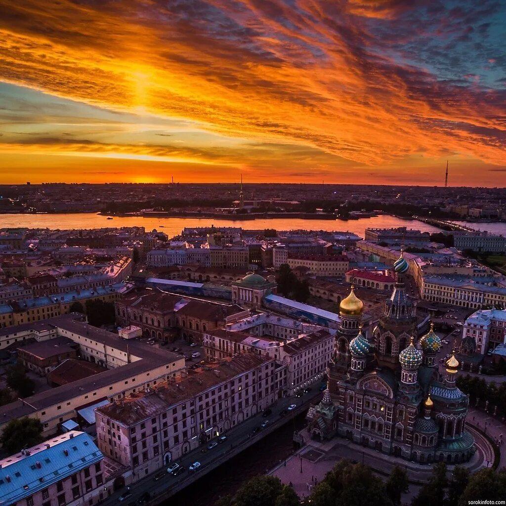 Красивый закат в питере. Петропавловская крепость на рассвете. Закат в питере. Мосты санкт-петербурга. Лахта санкт-петербург на закате.